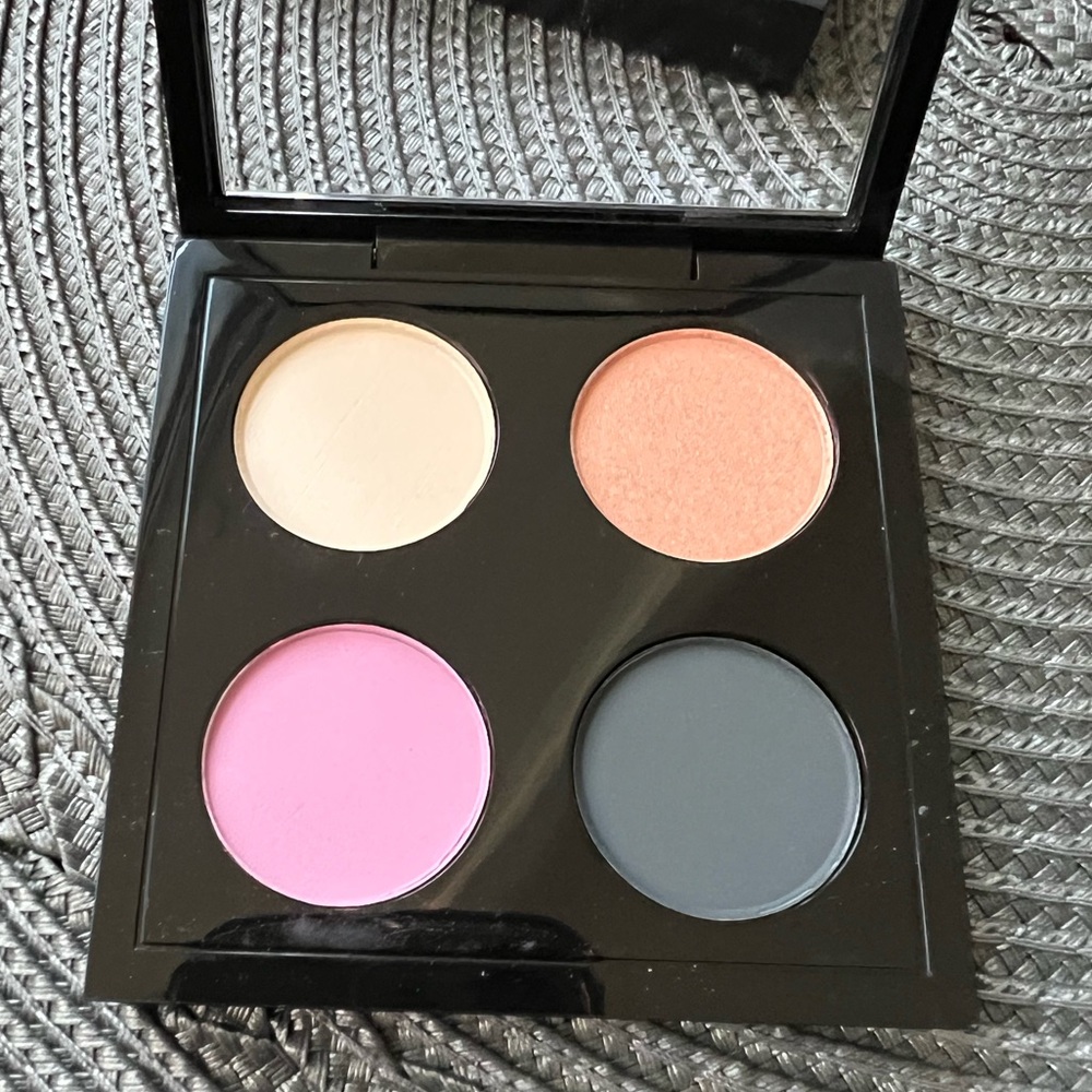 MAC Eyeshadow Quad Angel Flame Eyeshadow